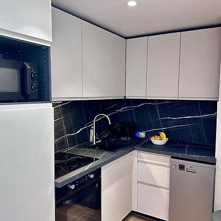Apartment Charmant A *